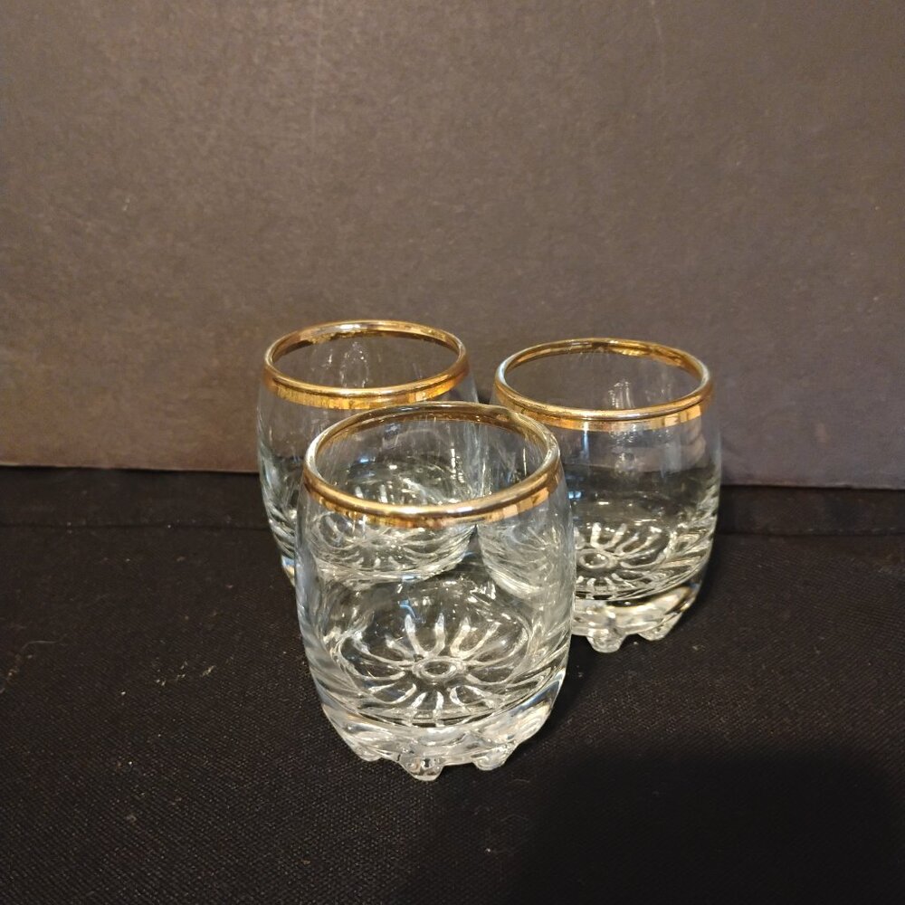Circleware Vintage Classique Gold Rim Shot Glasses, set of 3